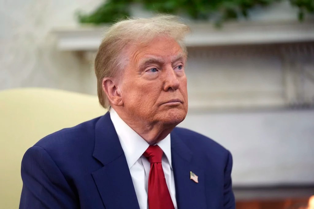 Trump begins receiving intelligence briefings
