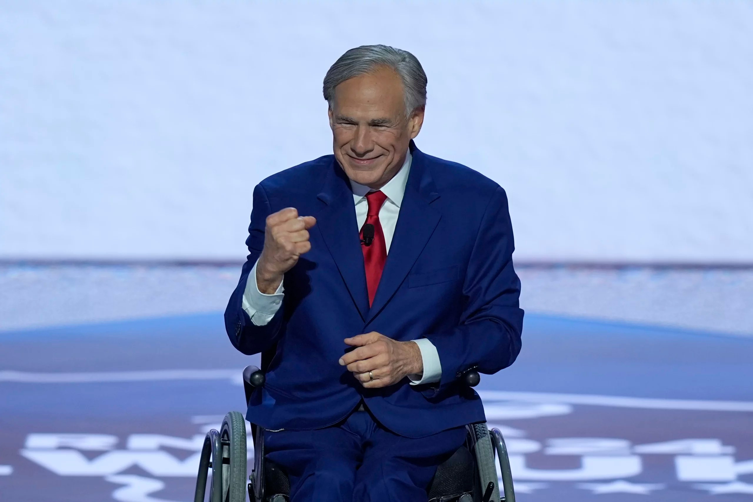 Abbott signs billion-dollar Texas school choice bill into law