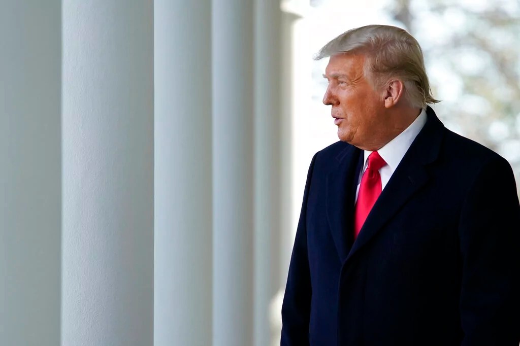 Transparency advocates call on Trump to release White House visitor logs