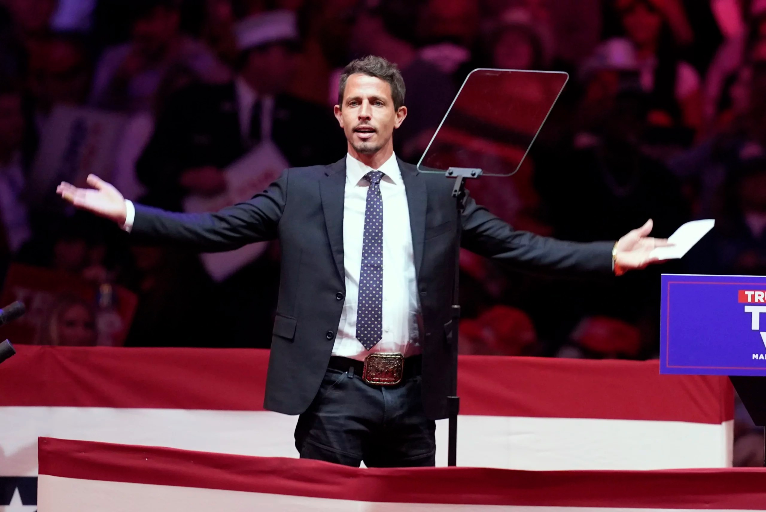 Trump rally comedian Tony Hinchcliffe plans to apologize to ‘absolutely nobody’