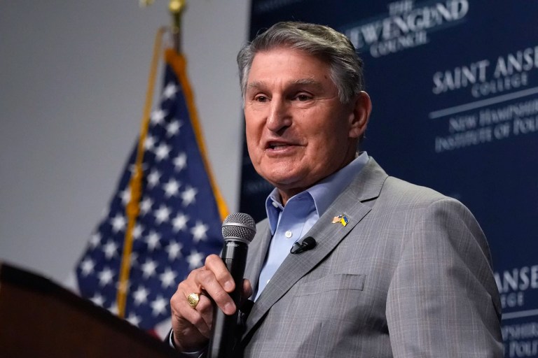 WATCH LIVE: Joe Manchin delivers final speech on Senate floor