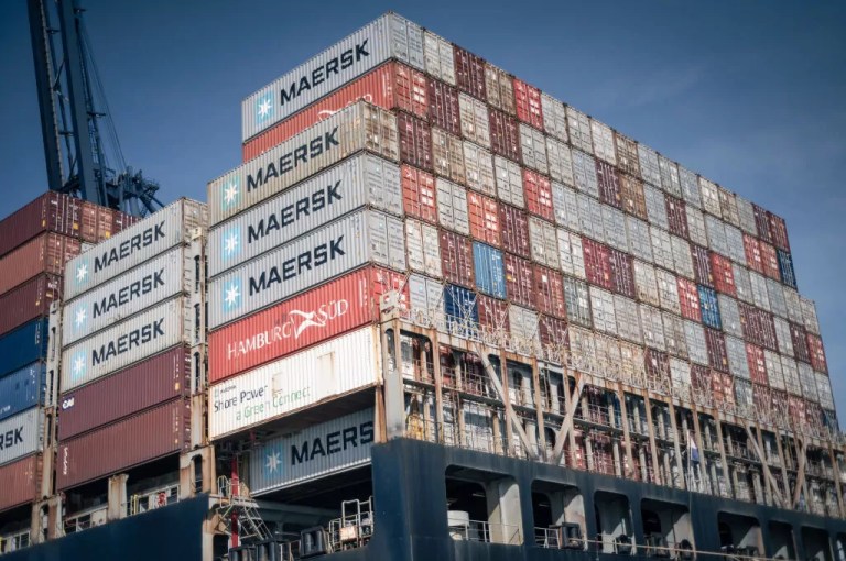 Congress should take back the tariff power