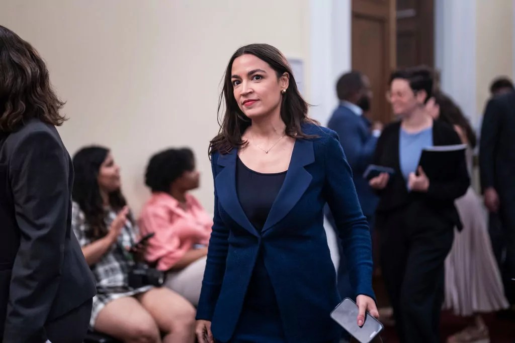 AOC launches bid for Oversight Committee ranking member in latest generational fight