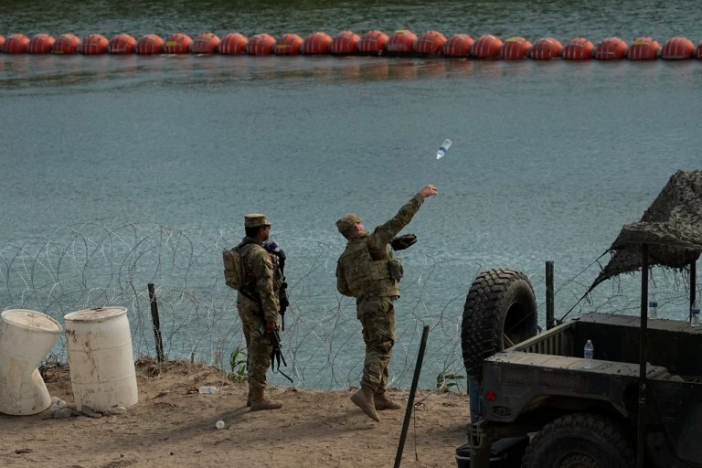 Abbott expands border buoys ahead of expected pre-Trump inauguration surge