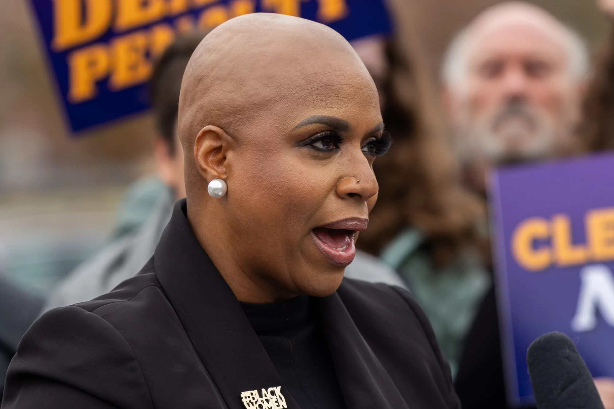 ‘Squad’ Rep. Ayanna Pressley to forgo Senate bid and run for House reelection