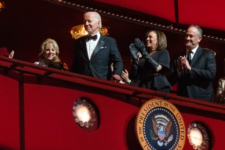 The Bidens ignore Harris and her husband at Kennedy Center Honors event