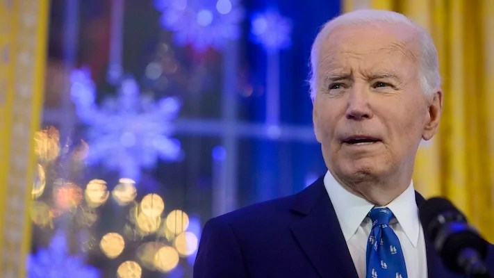 Biden endorses ban on congressional stock trading