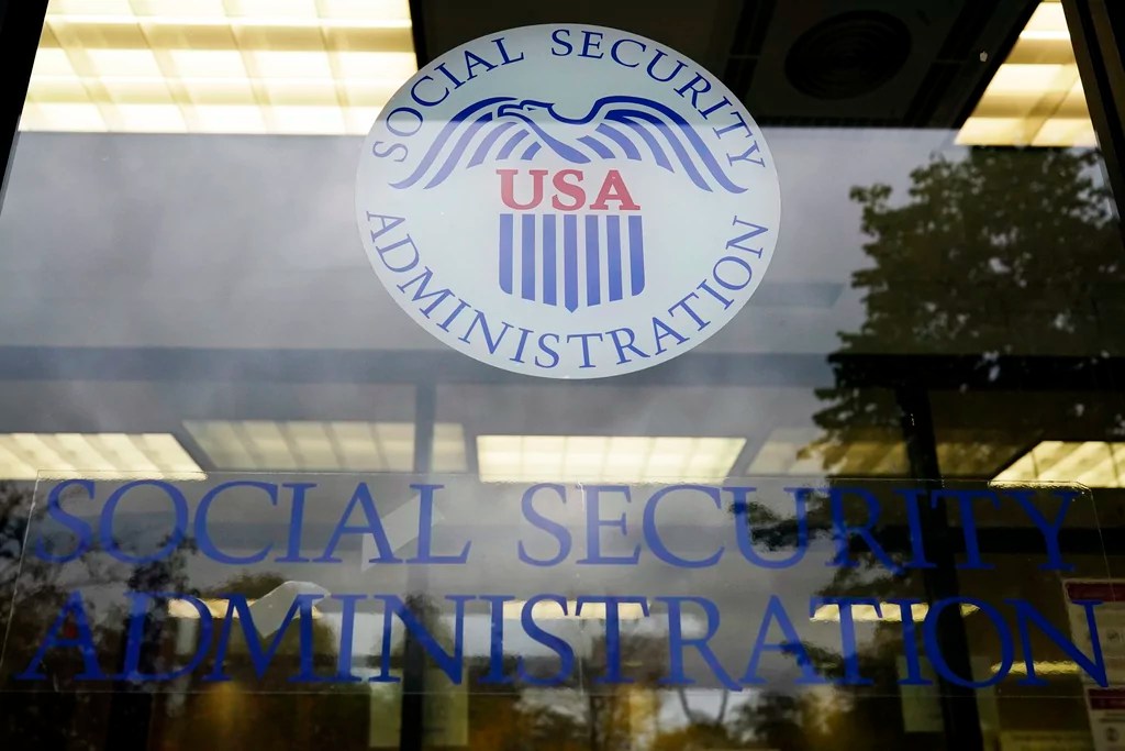 July Social Security direct payment worth $967 goes out in 16 days
