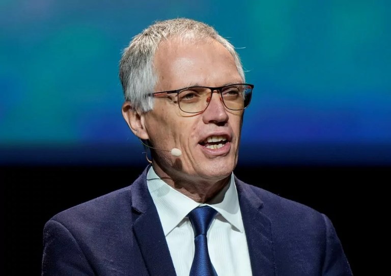 CEO of fourth-largest automaker Stellantis resigns