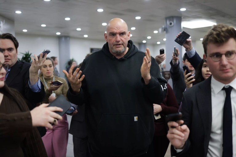 Fetterman to become first Democratic senator to meet with Trump at Mar-a-Lago: ‘It’s reasonable’