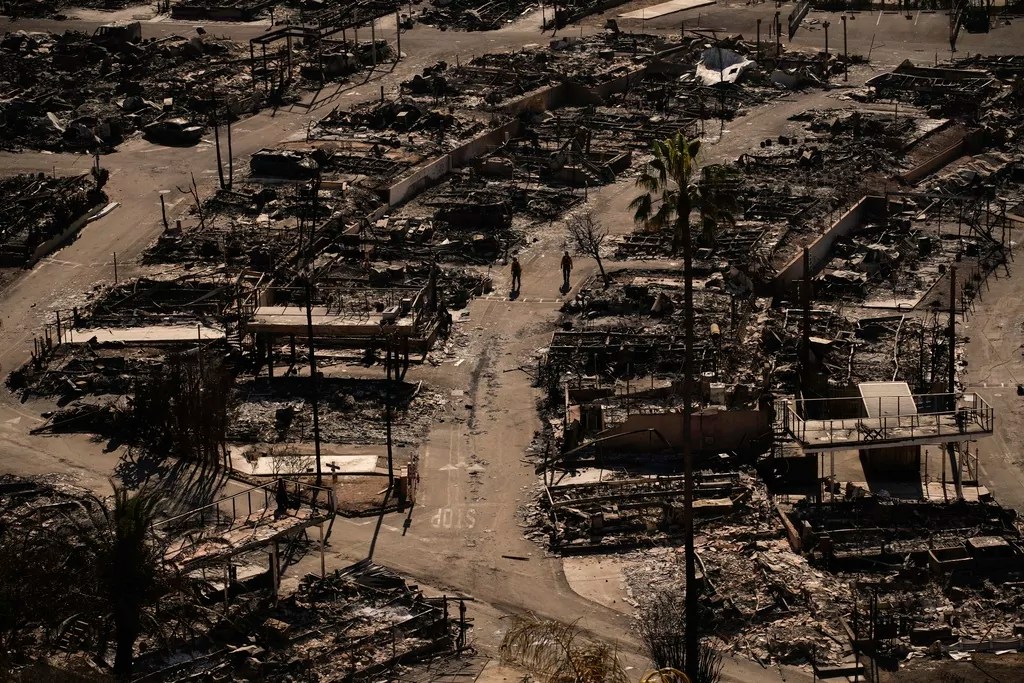 Newsom asks Congress for nearly $40 billion to rebuild Los Angeles