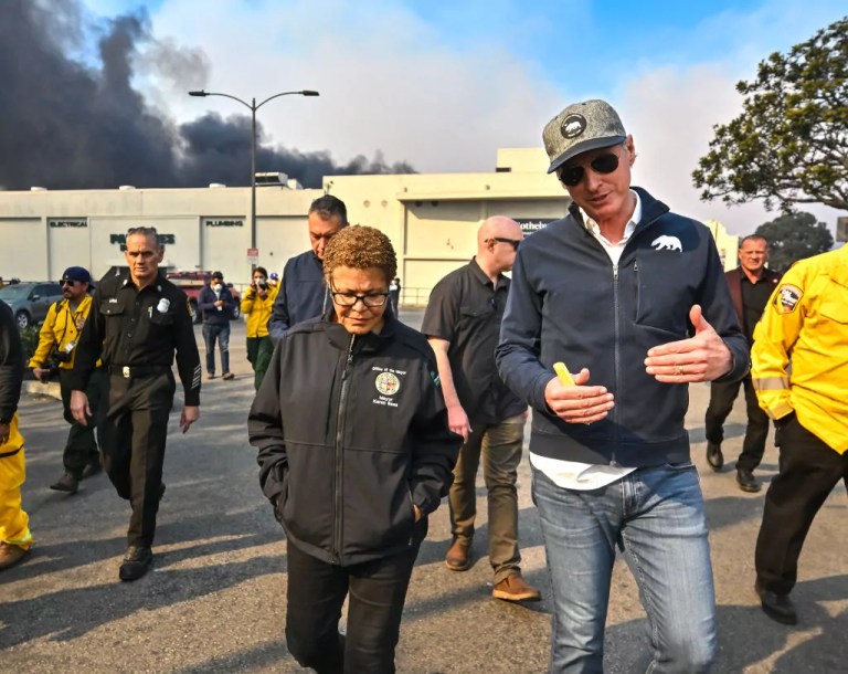 Los Angeles Mayor Karen Bass, joins California Governor Gavin Newsom, left, and State Senator Alex Padilla while surveying damage during the Palisades Fire on Wednesday, January 8, 2025, in Pacific Palisades, CA.