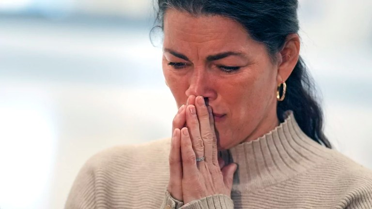 Nancy Kerrigan mourns DC plane crash victims with ties to her skating club
