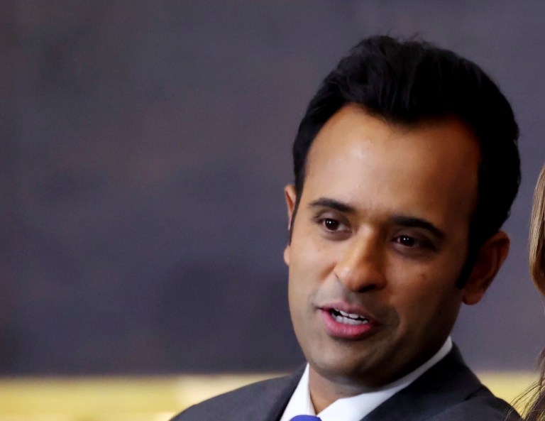 Ramaswamy will no longer serve on DOGE with Elon Musk as he weighs run for Ohio governor 