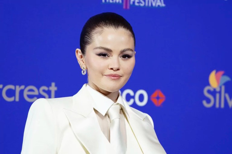 Selena Gomez posts crying rant against mass deportation but swiftly deletes it