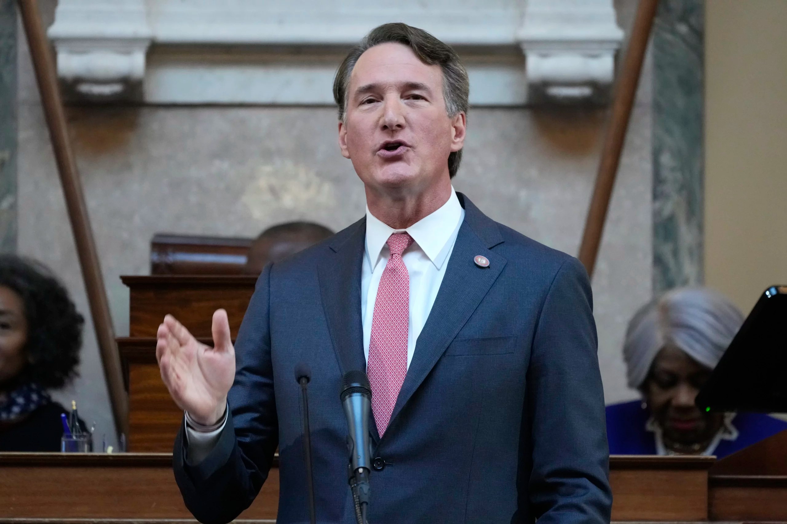 Critics of Virginia AI bill claim economy is at risk and urge Youngkin to veto