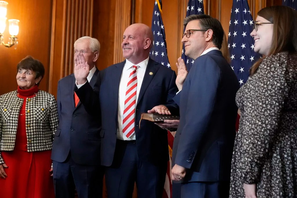 ‘Regulation Decimation Act’ would enact Trump’s plan to ax federal bureaucracy