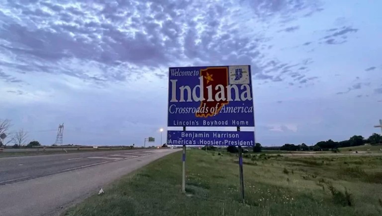 Indiana moves toward commission to welcome conservative Illinois counties