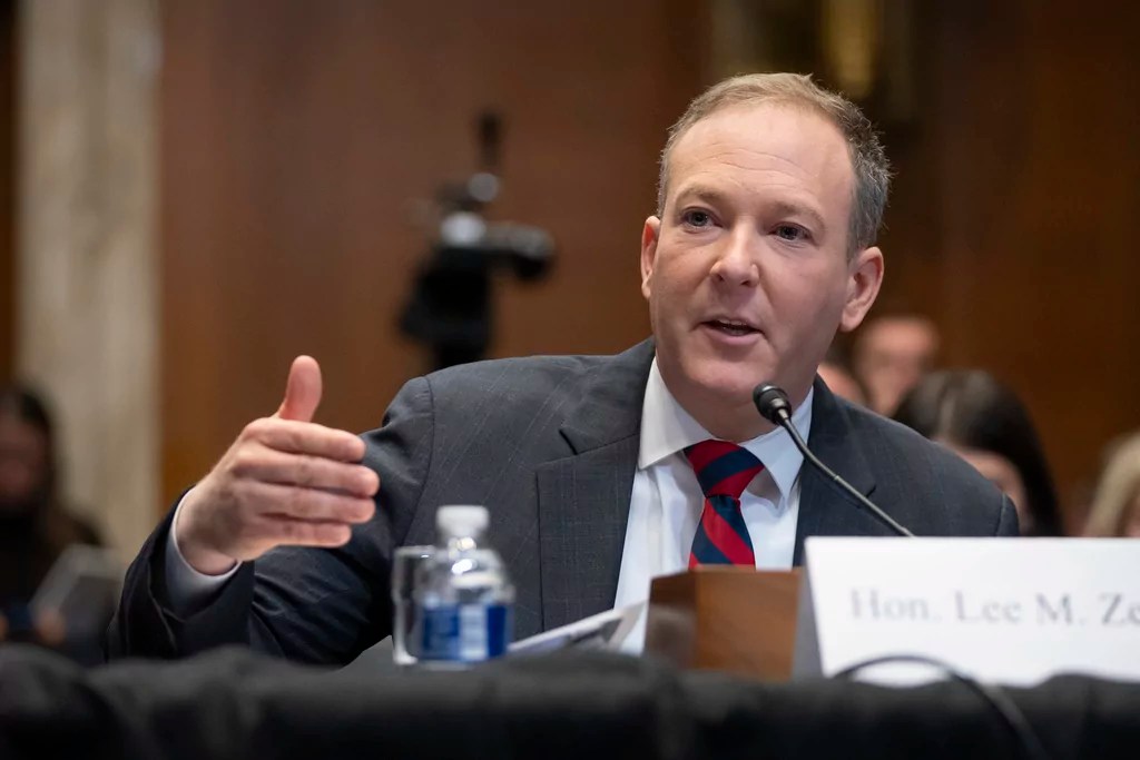 Zeldin alarmed over claims Biden EPA is ‘tossing gold bars off the Titanic’ in final days