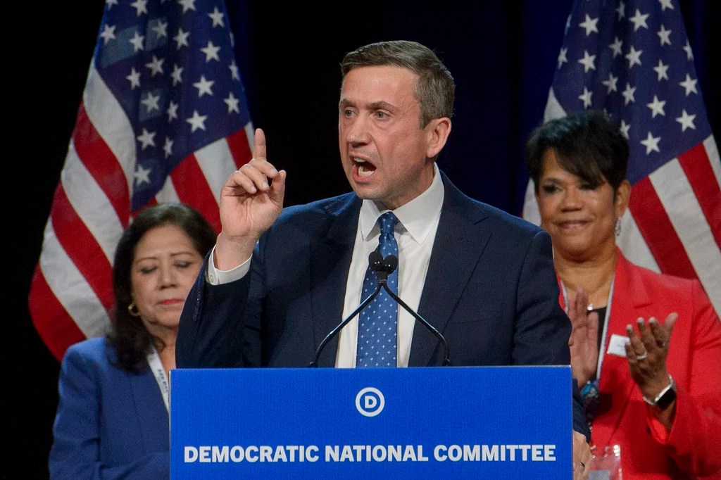 DNC chairman to campaign in Florida ahead of closer-than-expected special election