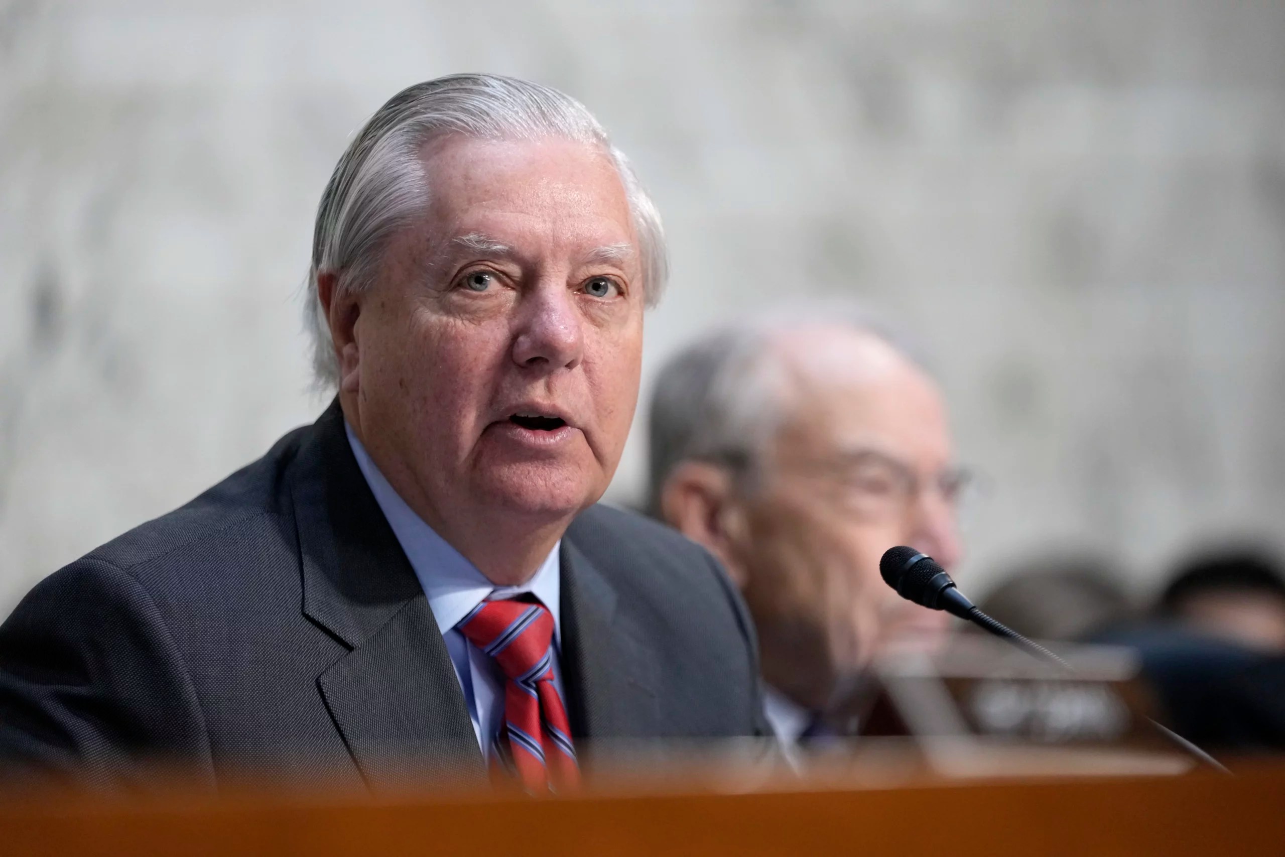 Senate Republicans go weak on spending cuts