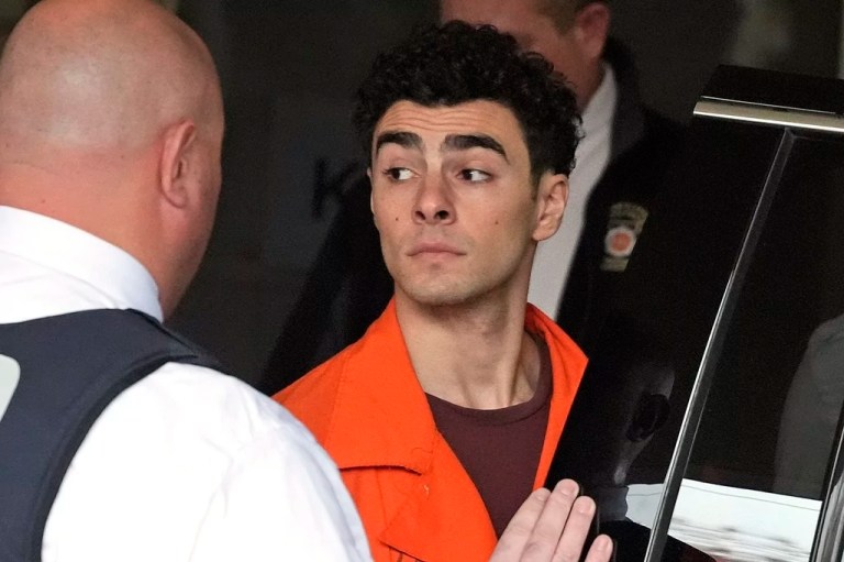 Accused UnitedHealthcare CEO murder suspect to receive nearly $300,000 in donations