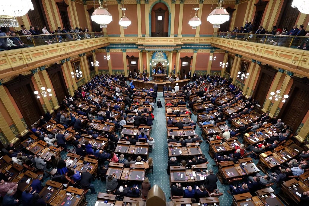 Michigan lawmaker urges Supreme Court to ban gay marriage