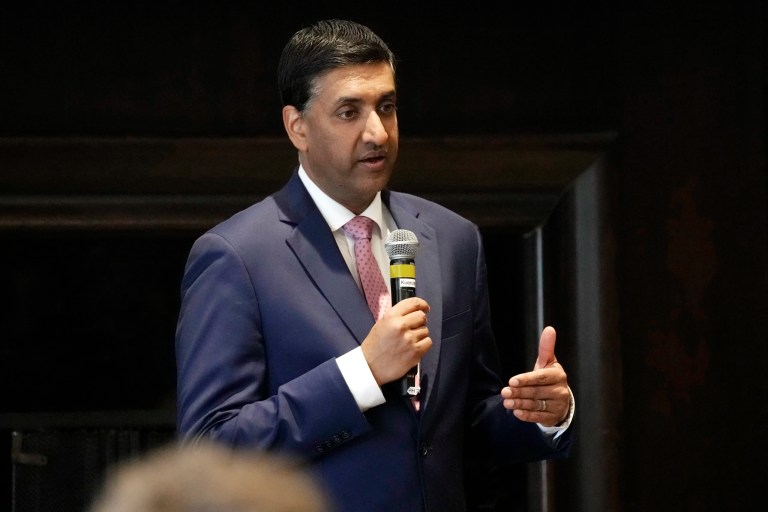 Ro Khanna says voters are ‘right to be upset’ at federal government’s status quo