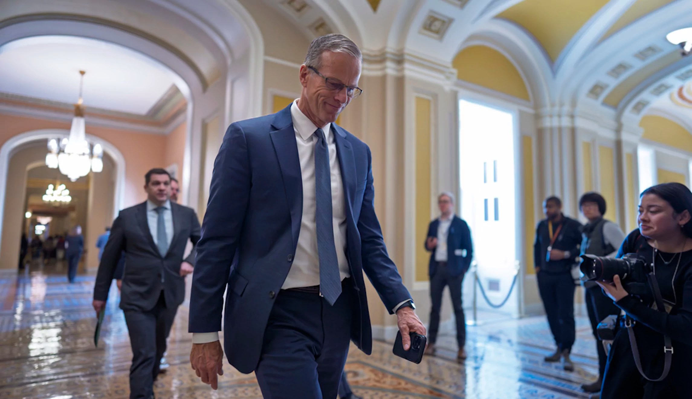 Senate approves Trump budget plan after hourslong voting marathon