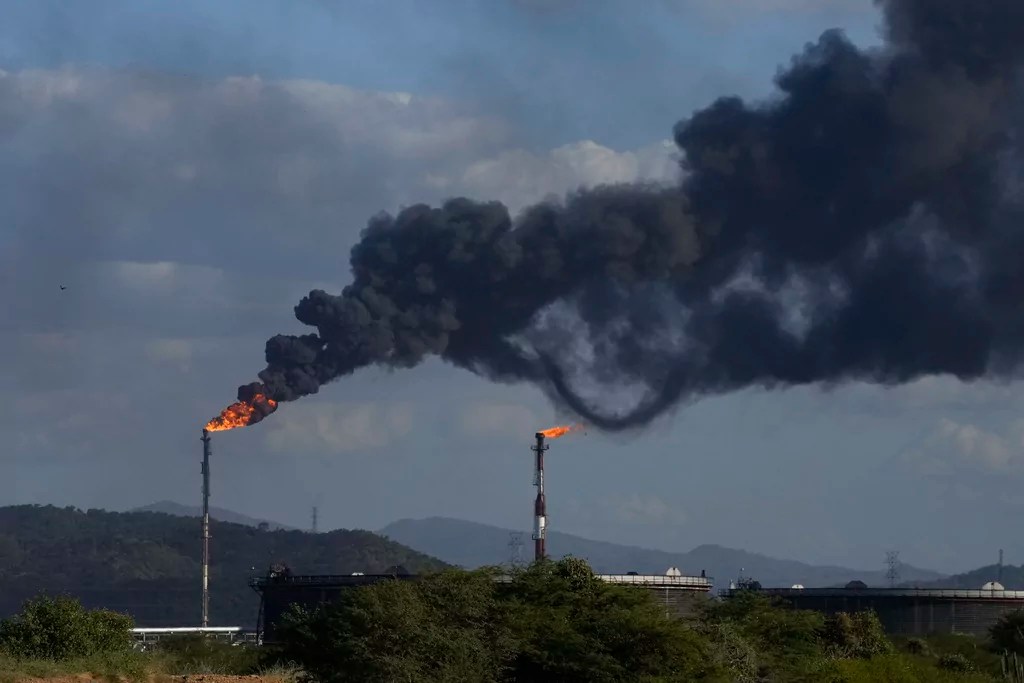 Trump pledges 25% tariff on any country buying Venezuelan oil