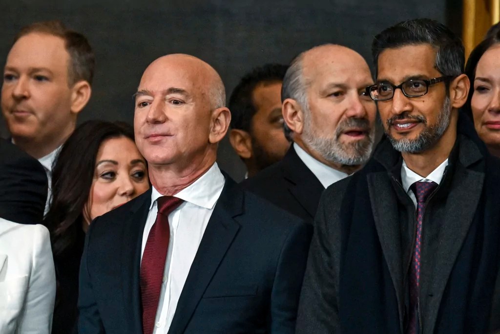 Trump spoke ‘at length’ with Jeff Bezos about changes to the Washington Post