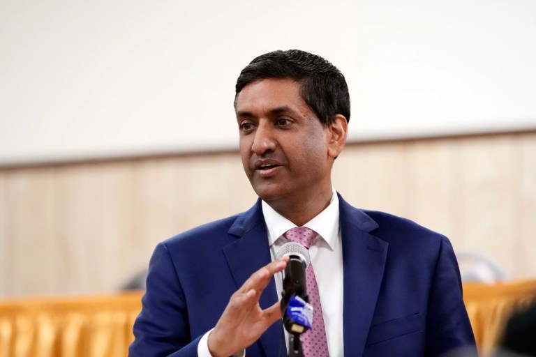 Ro Khanna slams Democrats’ behavior at Trump’s joint address: ‘Not a good look’