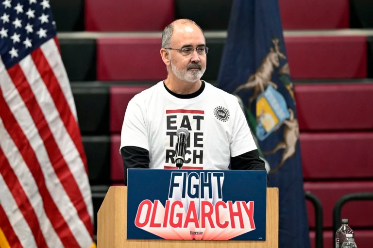 The United Auto Workers is praising Trump's tariffs.