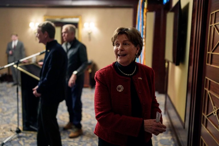 Democrats see silver lining in wave of Senate retirements