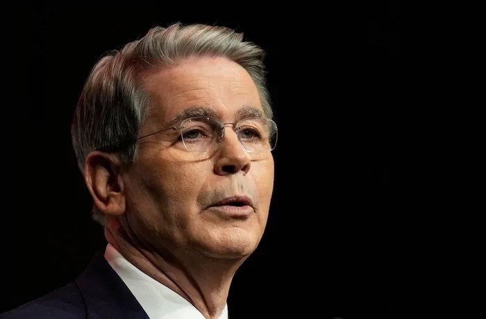 Trump officials acknowledge temporary pain amid tariffs and market unease