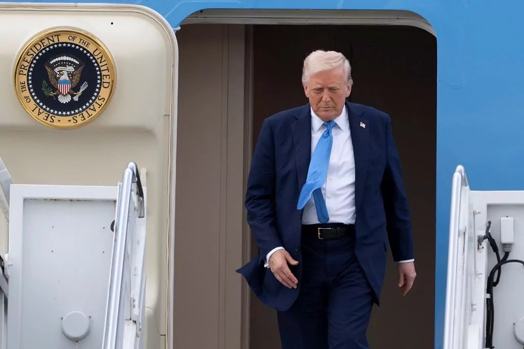 Trump announces plan to purchase icebreaker vessels from Finland