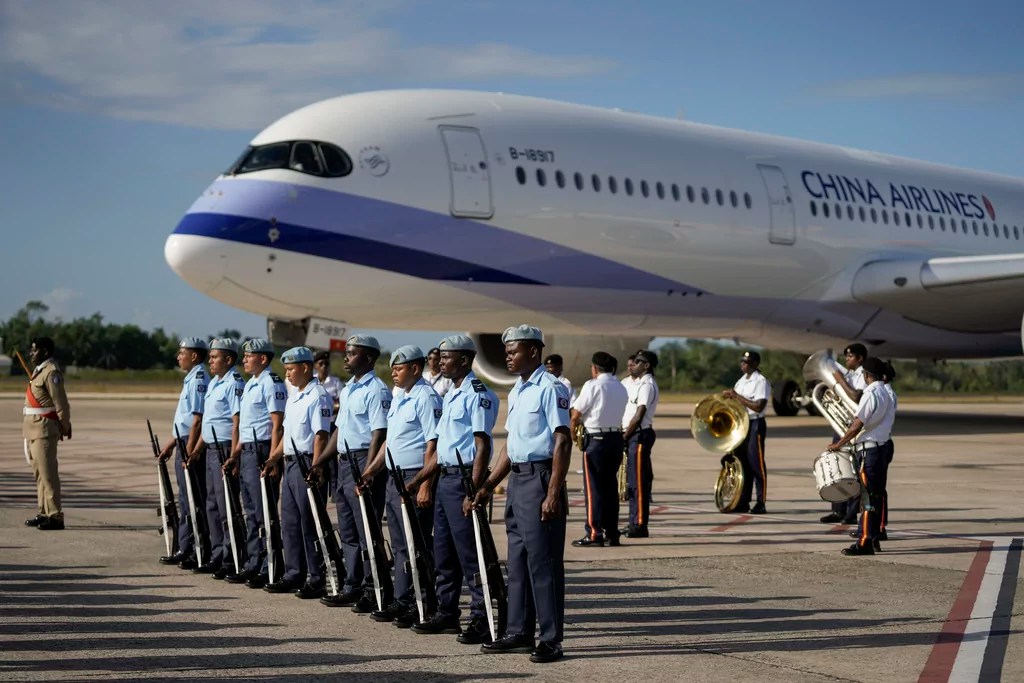 US citizen stabs pilot and hijacks plane in Belize