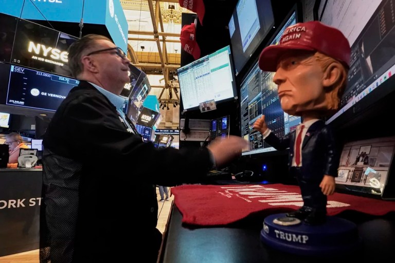 Trump gives Democrats opening to regain voter trust on the economy