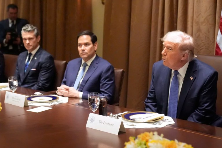 Norwegian Prime Minister Jonas Gahr St¯re and President Donald Trump have a bilateral luncheon in the Cabinet Room of the White House, Thursday, April 24, 2025, in Washington. With the President are Secretary of State Marco Rubio and Secretary of Defense Pete Hegseth, far left.