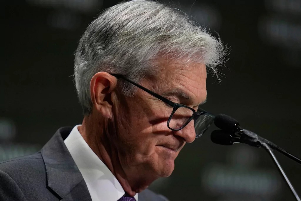 Stock market and dollar slide as Trump slams Powell again