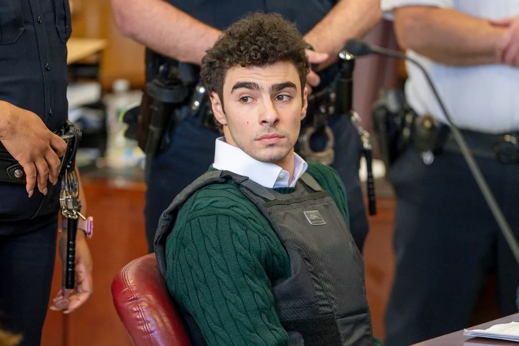 Luigi Mangione pleads not guilty to federal murder and stalking charges in UnitedHealthcare CEO killing