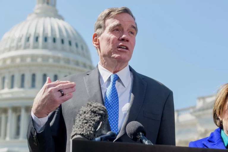 Mark Warner shares video discussing tariffs with his dog