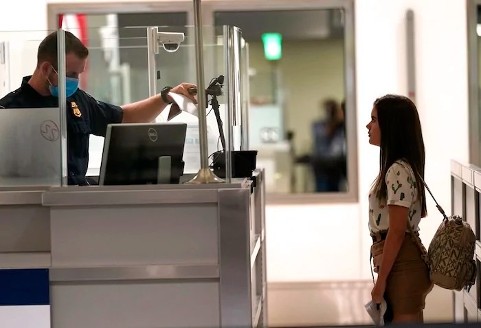 German teenagers refused admission into US at Honolulu airport
