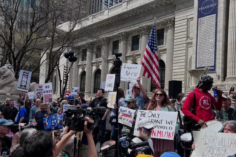 Anti-Trump protesters turn out to rallies in New York, Washington, and other cities across country