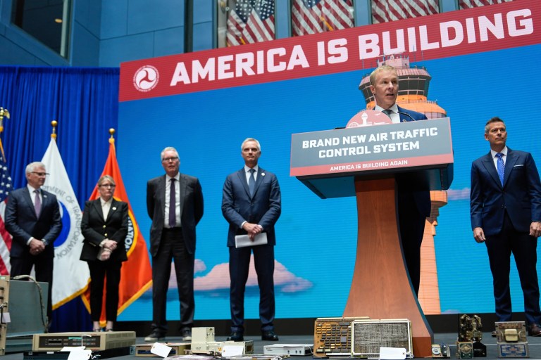 United Airlines CEO deems Sean Duffy ‘leading gold star’ for FAA safety amid DOGE cuts