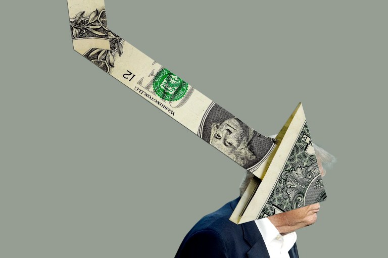 Trump shrugs at falling dollar