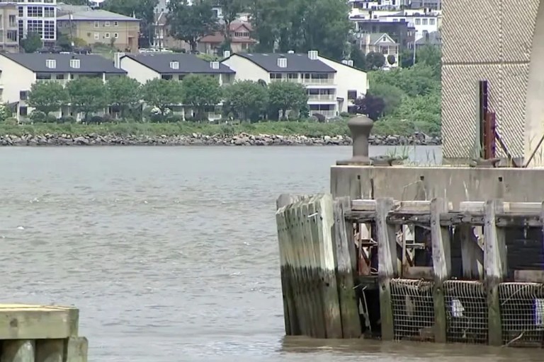 One dead in New York sewage boat explosion on Hudson River