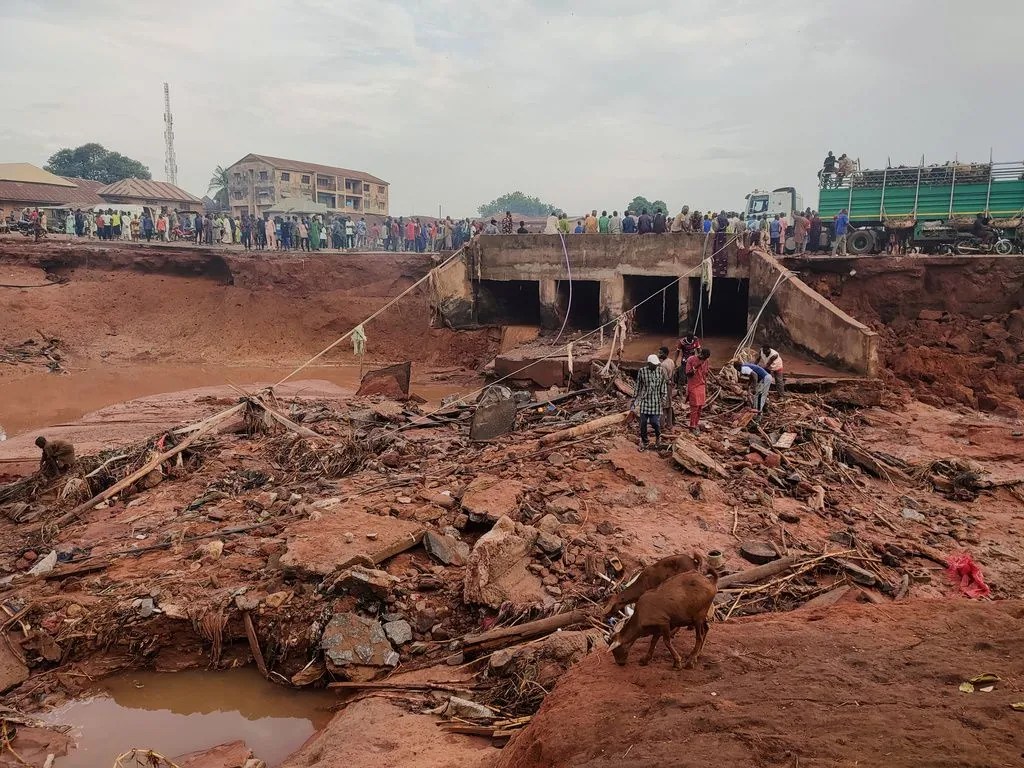 Death toll reaches 151 in north-central Nigerian town submerged in floods, with thousands displaced