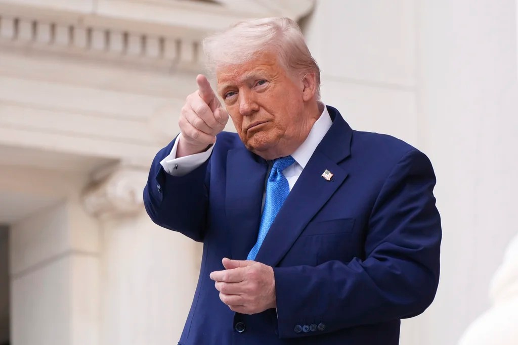 Trump gears up for big midterm spend to avoid ‘two years of bulls***’ from Democrats