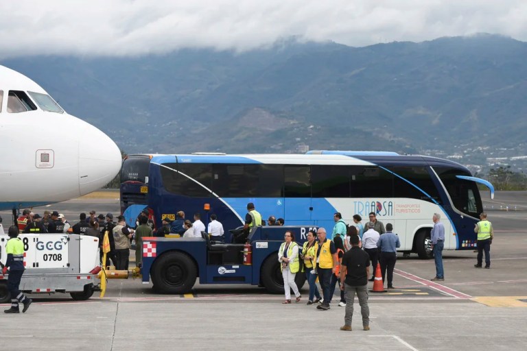 Costa Rican court orders migrants deported from US to be released